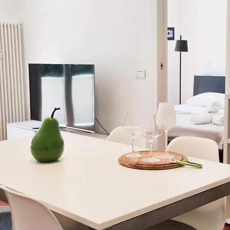 Joivy Superb Flat, 2 Balconies & Skyscrapers View Apartment Milan Exterior photo