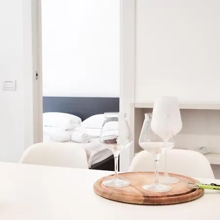 Joivy Superb Flat, 2 Balconies & Skyscrapers View Apartment Milan Exterior photo